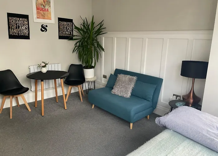 Lancaster Entire Studio