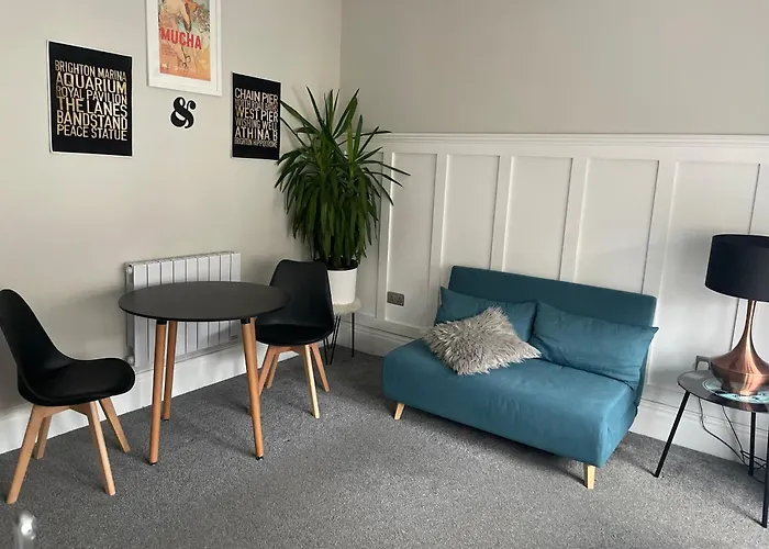 Lancaster Entire Studio